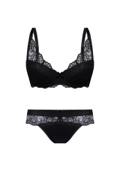 Zestaw Claudia Biustonosz Push Up + Stringi