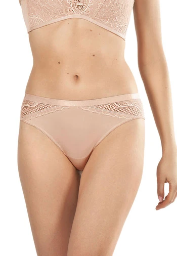 Brazyliany Z Haftem Clarisa