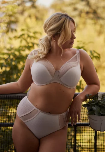 Biustonosz Minimizer ZPaskami Juliana